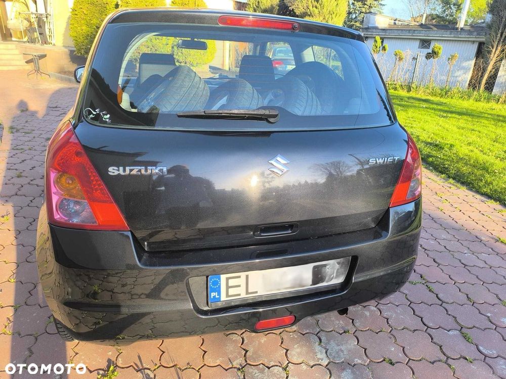 Suzuki Swift - 3
