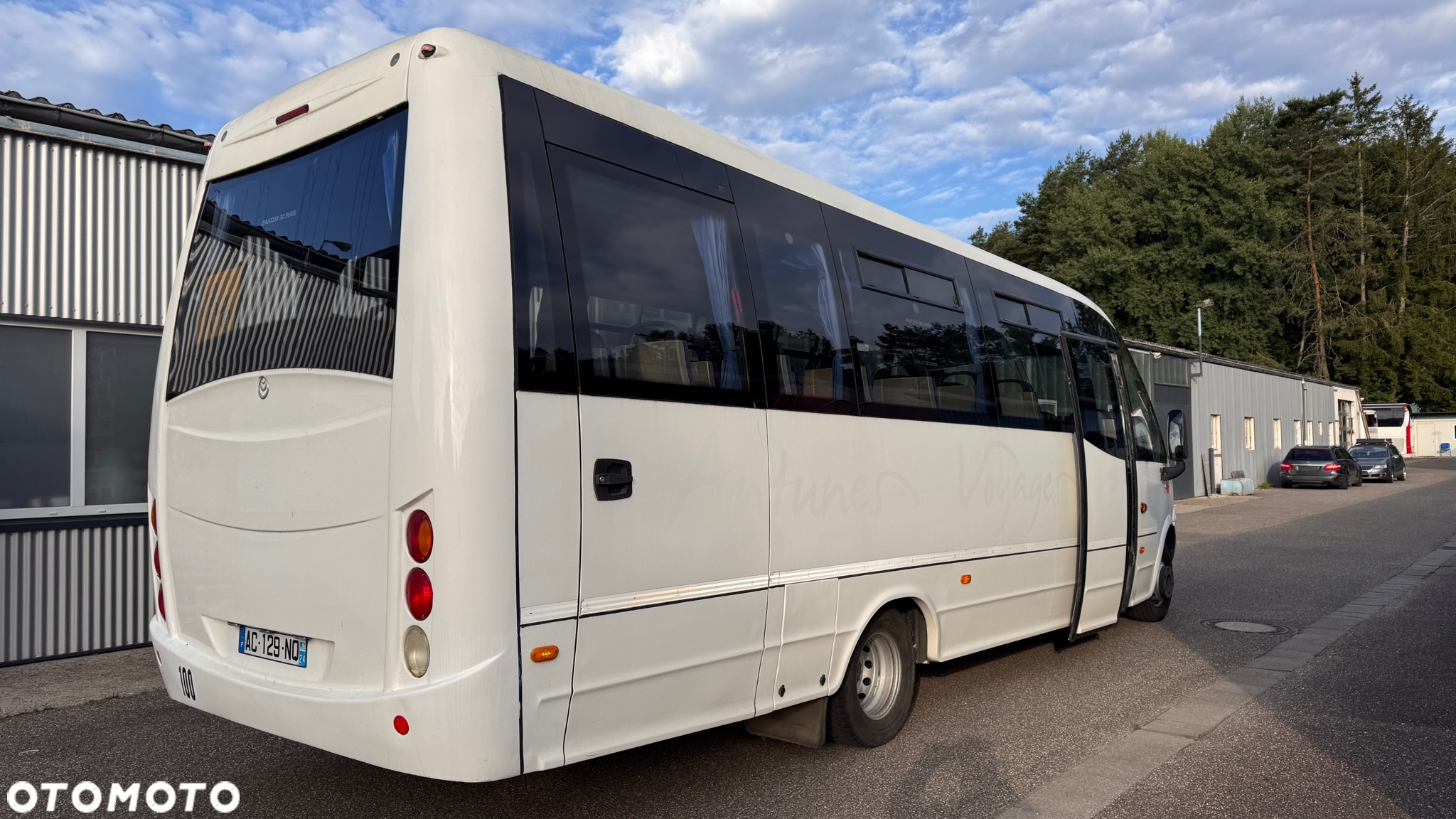 Iveco Wing /34 miejsca /mały przebieg /Cena:109000 zł netto - 2