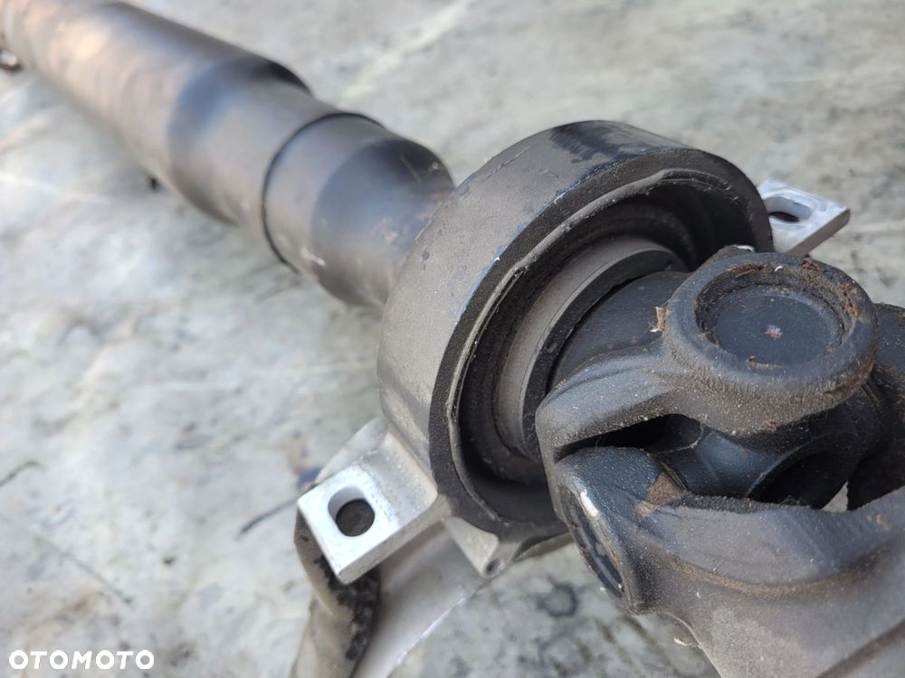 WAŁ NAPĘDOWY BMW F10 F11 N57D30 3.0D 7563166 - 5