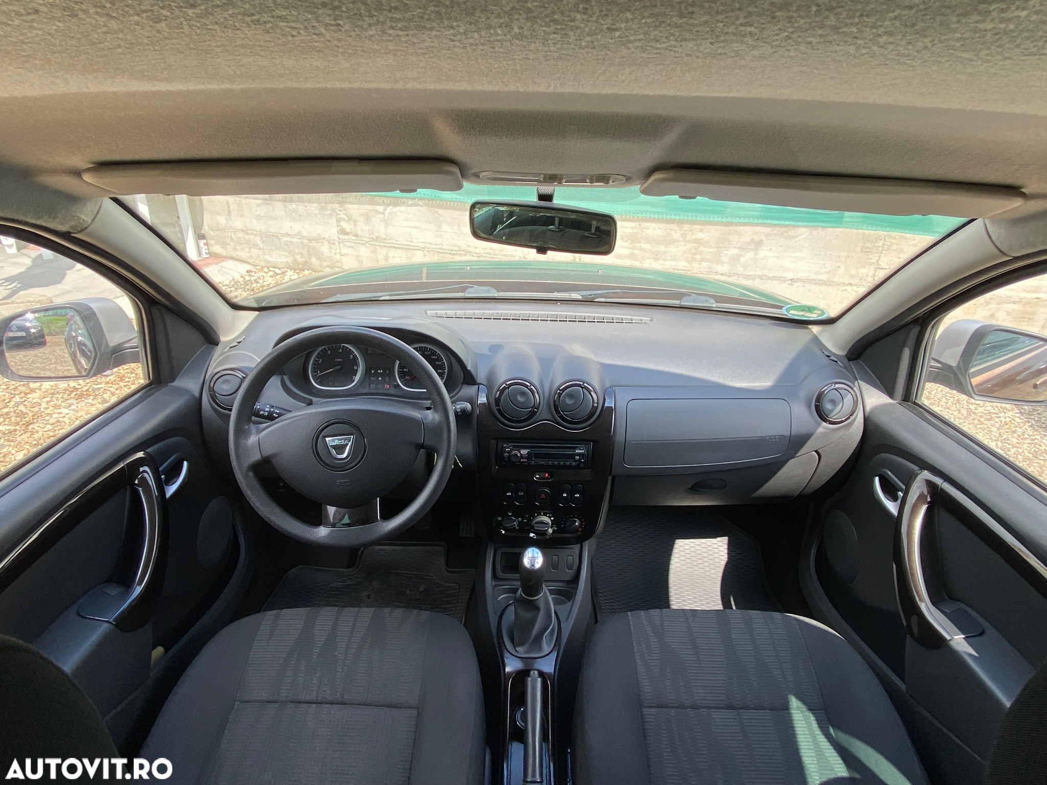 Dacia Duster 1.5 dCi 4x2 Laureate - 2