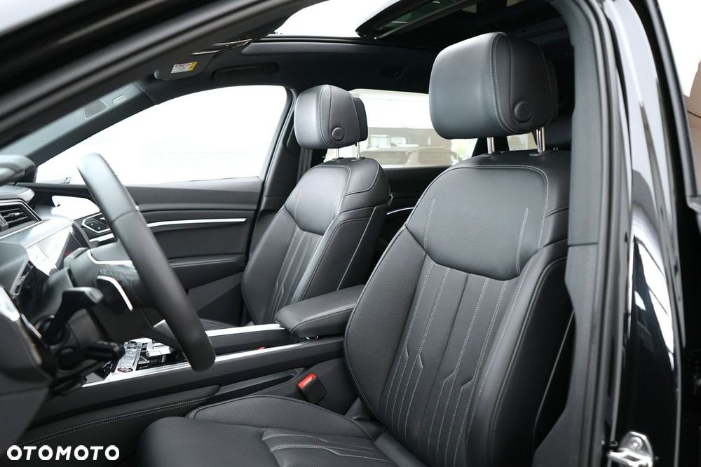 Audi SQ8 e-tron - 15