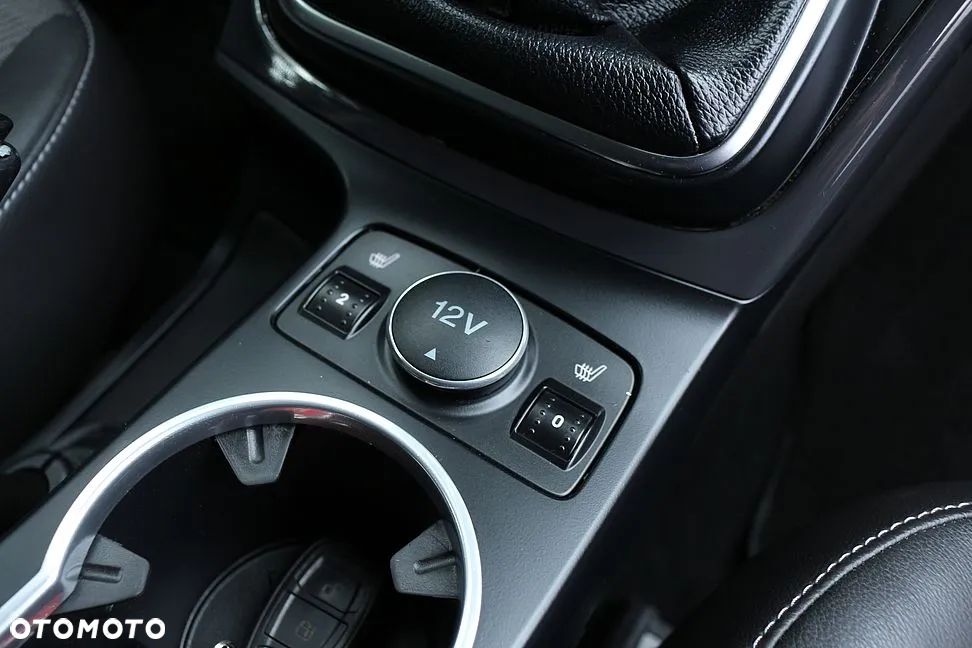 Ford Kuga 1.6 EcoBoost 2x4 Titanium - 16