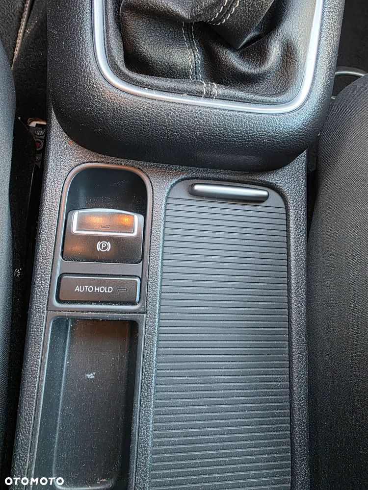 Volkswagen Tiguan 2.0 TDI DPF BlueMotion Technology Lounge Sport & Style - 8