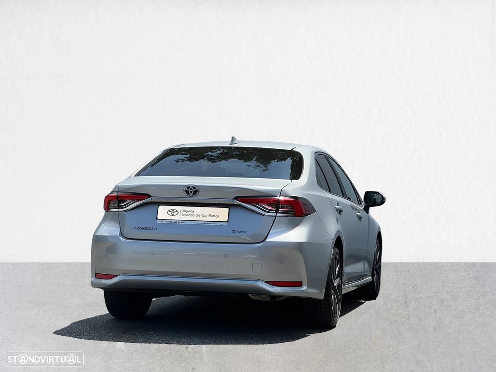 Toyota Corolla SD 1.8 Hybrid Luxury - 24