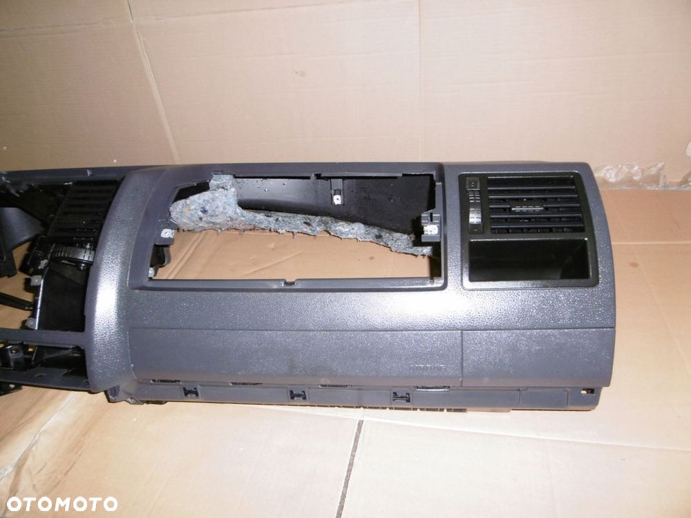 VW T5 TRANSPORTER DESKA ROZDZIELCZA KONSOLA - 2