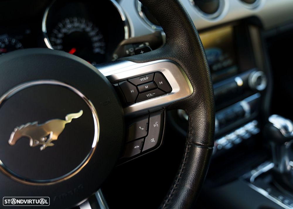 Ford Mustang 2.3 Eco Boost Aut. - 24