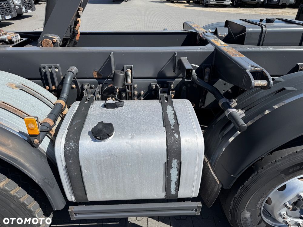 Volvo FM 440 8x4 MEILLER HYDROBURTA ładne i zadbane - 17