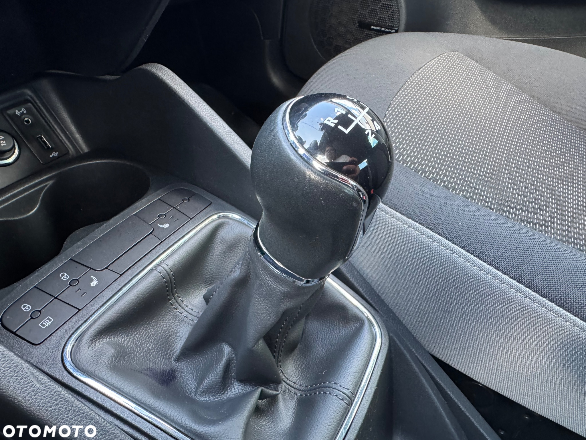 Seat Ibiza 1.2 TSI CONNECT - 30