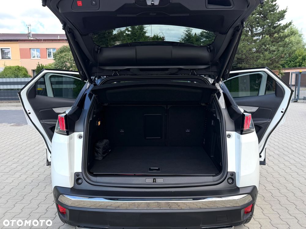 Peugeot 3008 1.6 PureTech HYbrid Allure S&S EAT8 - 19