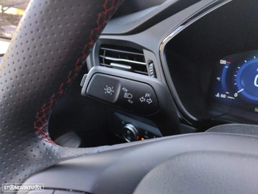 Ford Kuga 1.5 TDCi EcoBlue ST-Line - 12