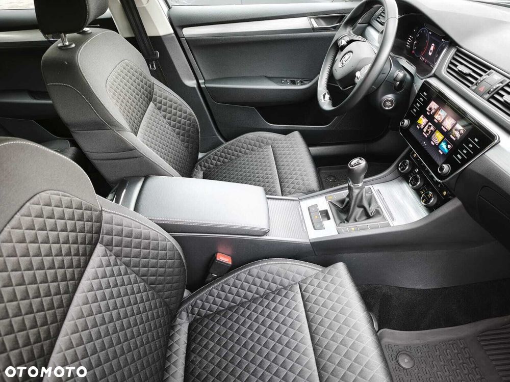 Skoda Superb 1.5 TSI Ambition - 18