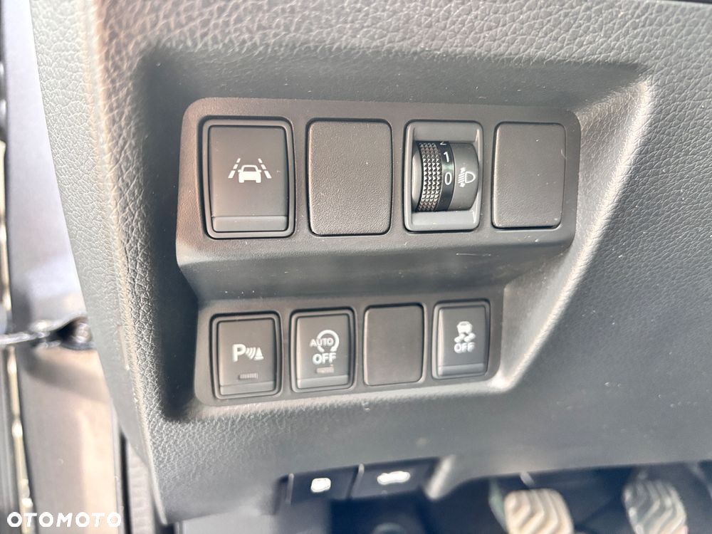 Nissan Qashqai 1.6 DIG-T N-Connecta - 17