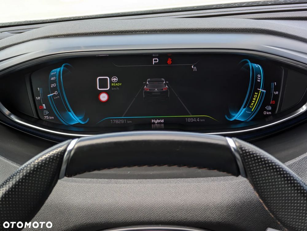 Peugeot 3008 225 e-EAT8 GT - 25