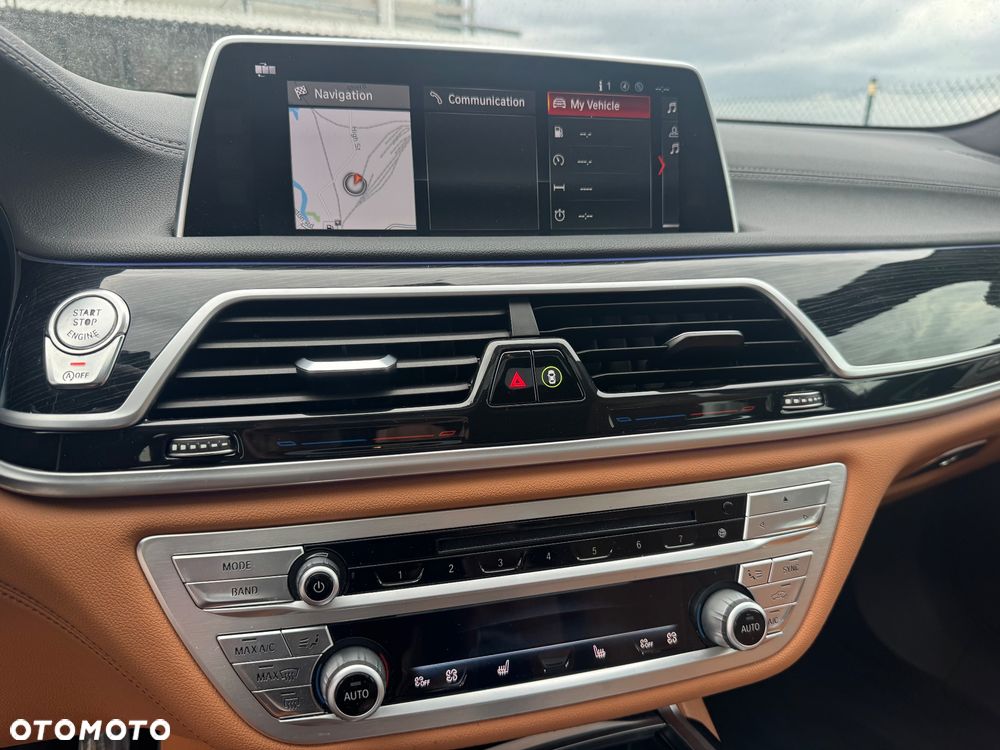 BMW Seria 7 750Li xDrive Edition Exclusive - 12
