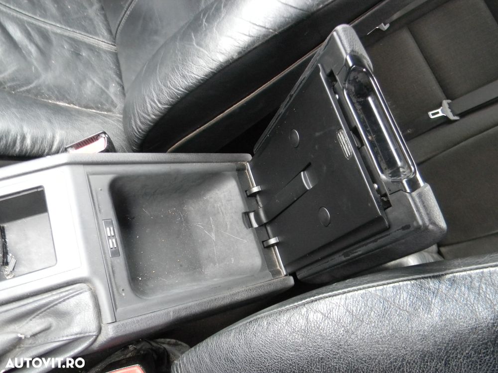 Dezmembrari  BMW 5 (E39)  1995  > 2004 528 i Benzina - 32