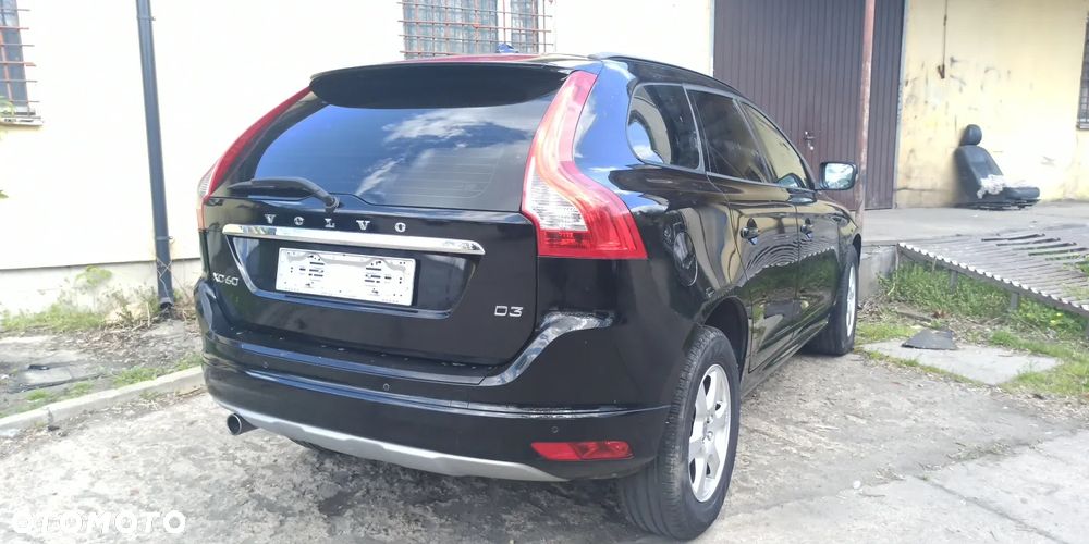 Volvo XC 60 D3 Inscription - 8