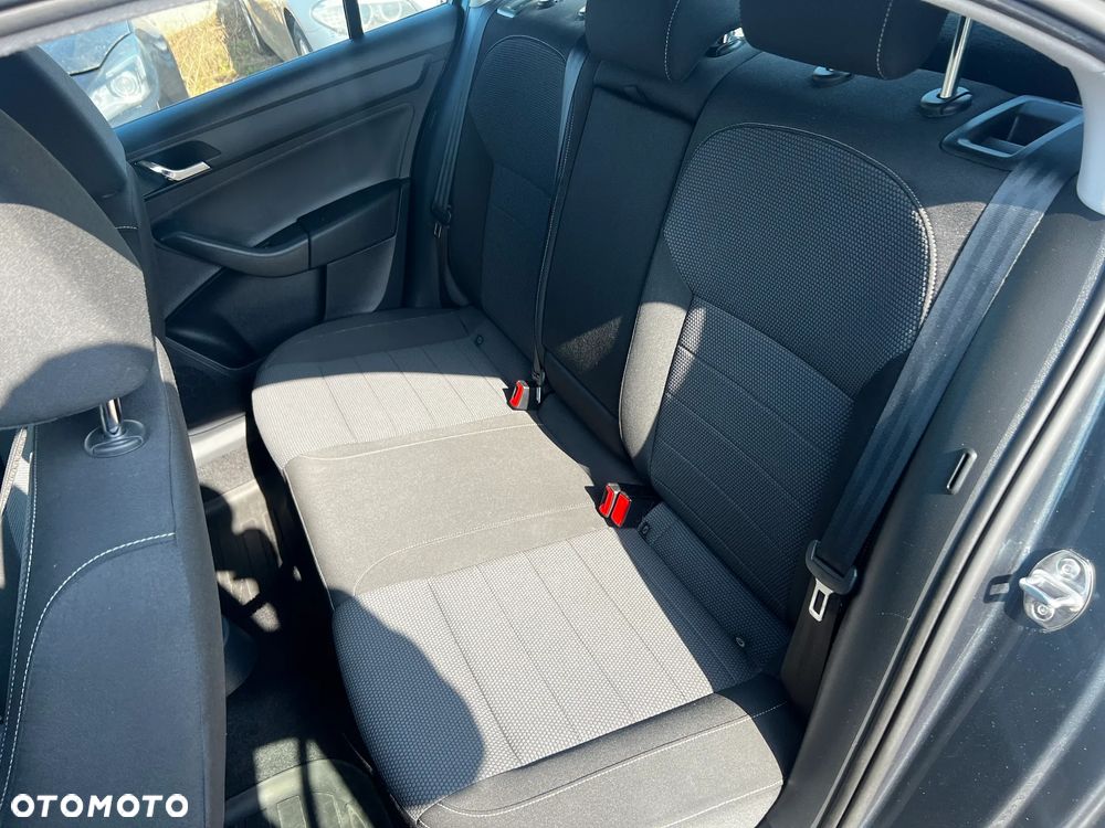 Skoda RAPID 1.6 TDI Elegance - 25