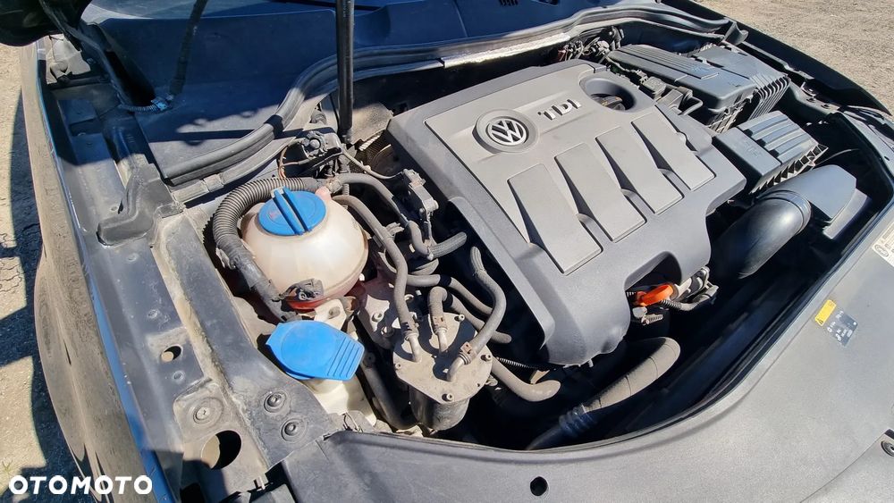 Volkswagen Passat 1.6 TDI Trendline - 25
