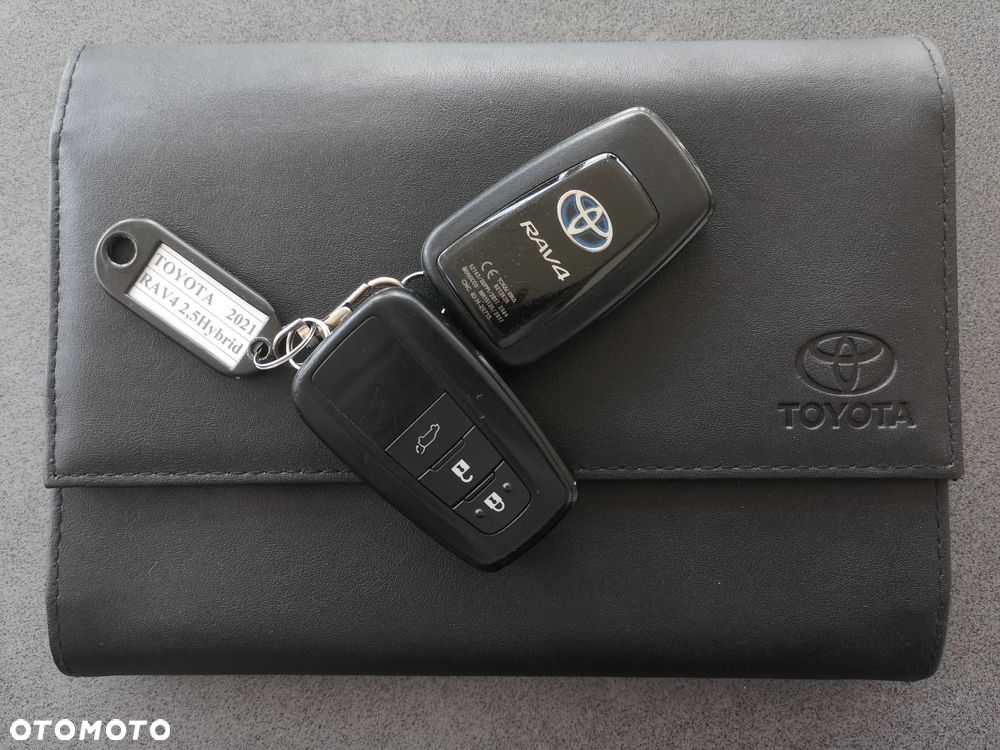 Toyota RAV4 - 10