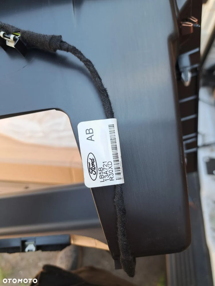 Schowek obudowa schowka prowadnica Ford Explorer VI MK-6 2407413 LB5Z-7804338-BB LB5B-S044B88-BE3ZHE LB5B-13A721-R30XD - 7