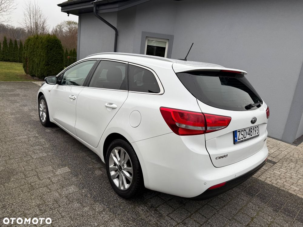 Kia Ceed 1.6 CRDi 136 ISG GT Line - 22