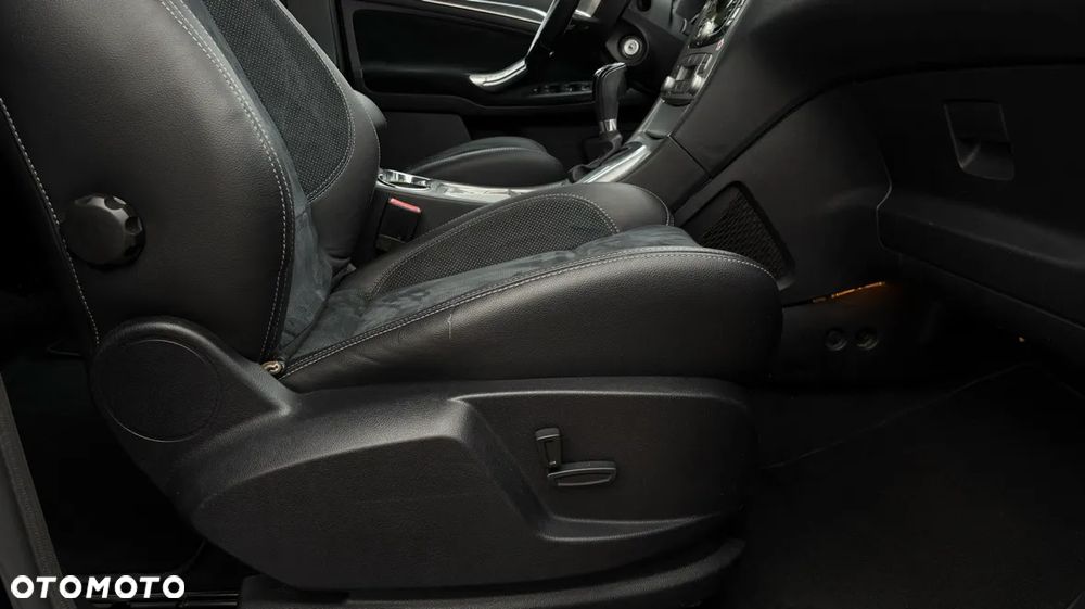 Ford S-Max 2.3 Titanium - 16