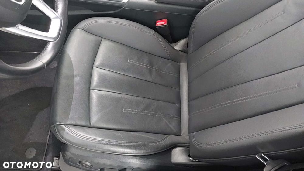 Audi A4 Avant 40 TDI quattro S tronic S line - 9