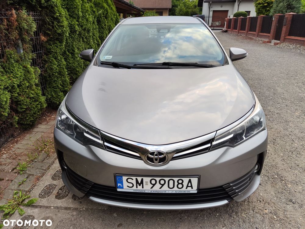 Toyota Corolla 1.6 Comfort - 9