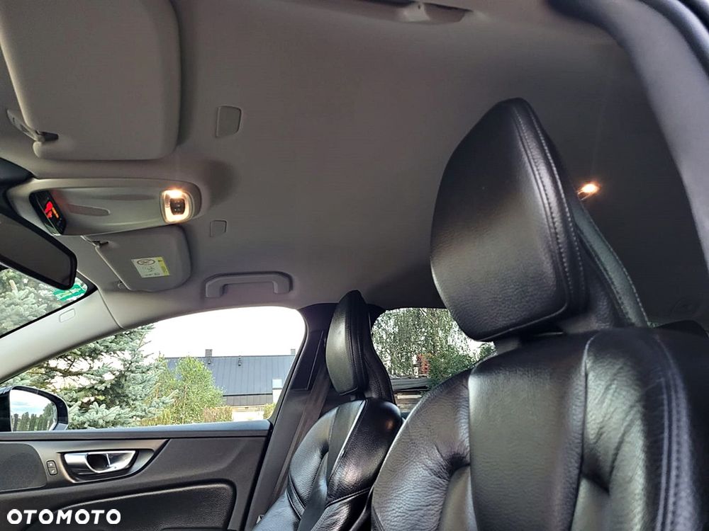 Volvo V60 D3 Geartronic Momentum Pro - 28