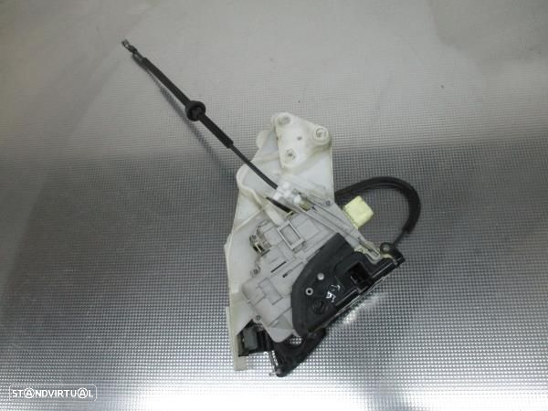 Fecho Porta Tras Esq Volkswagen Passat (3C2) - 5