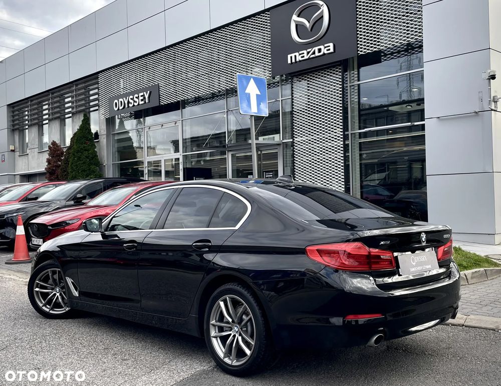 BMW 5 Series 2018 photo 4