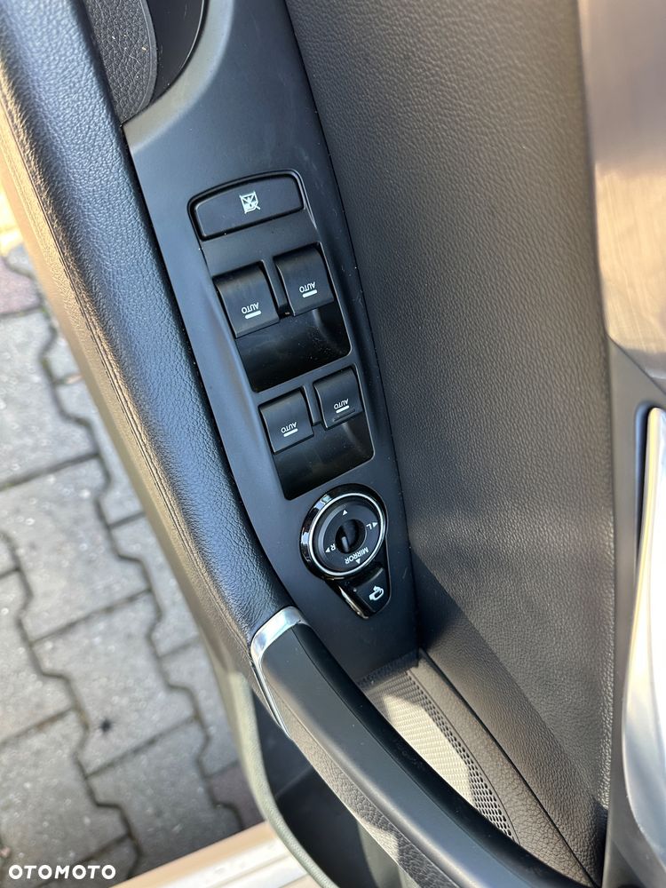 Hyundai i40 2.0 Premium - 30