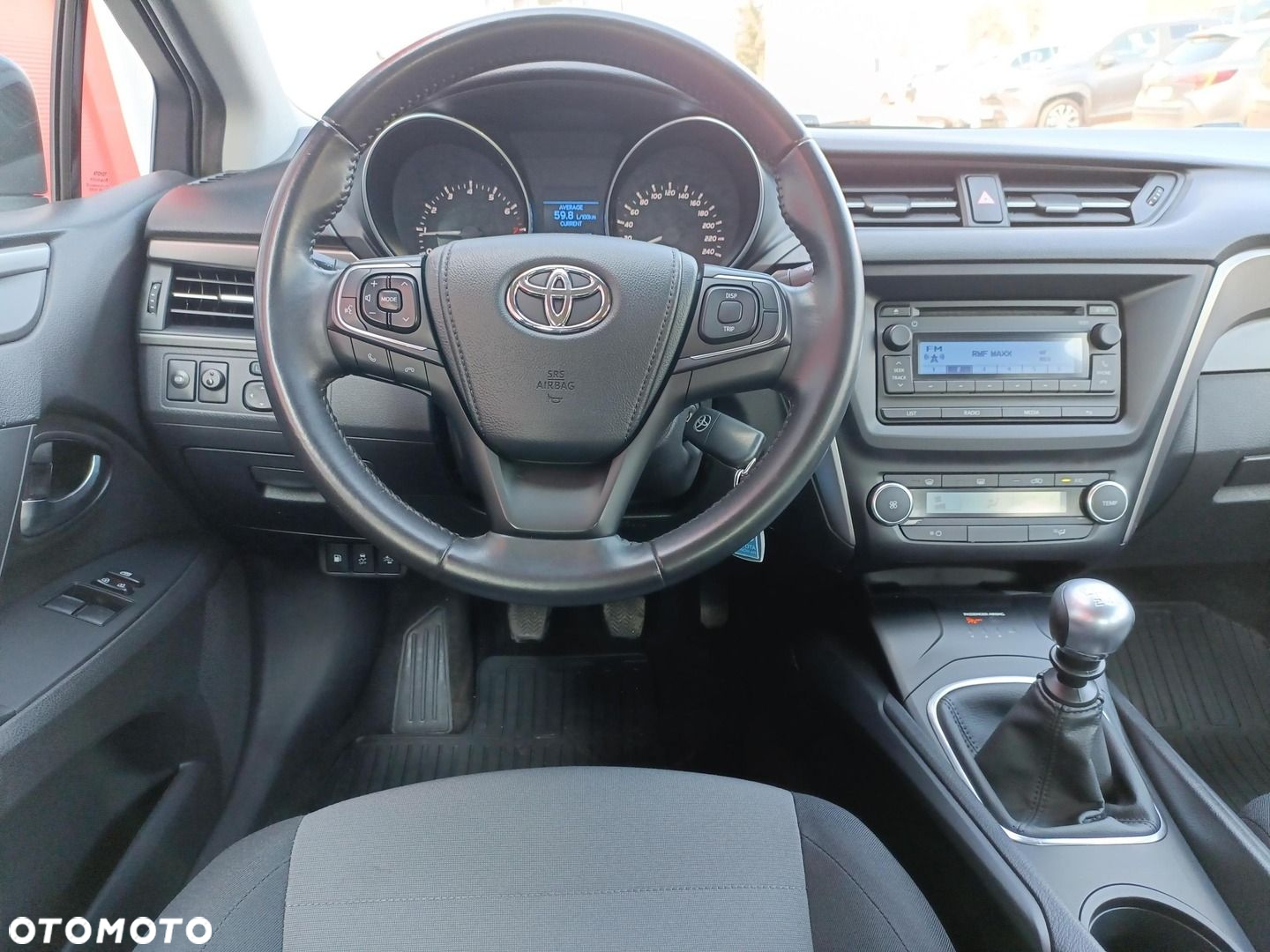 Toyota Avensis 1.8 Active - 16