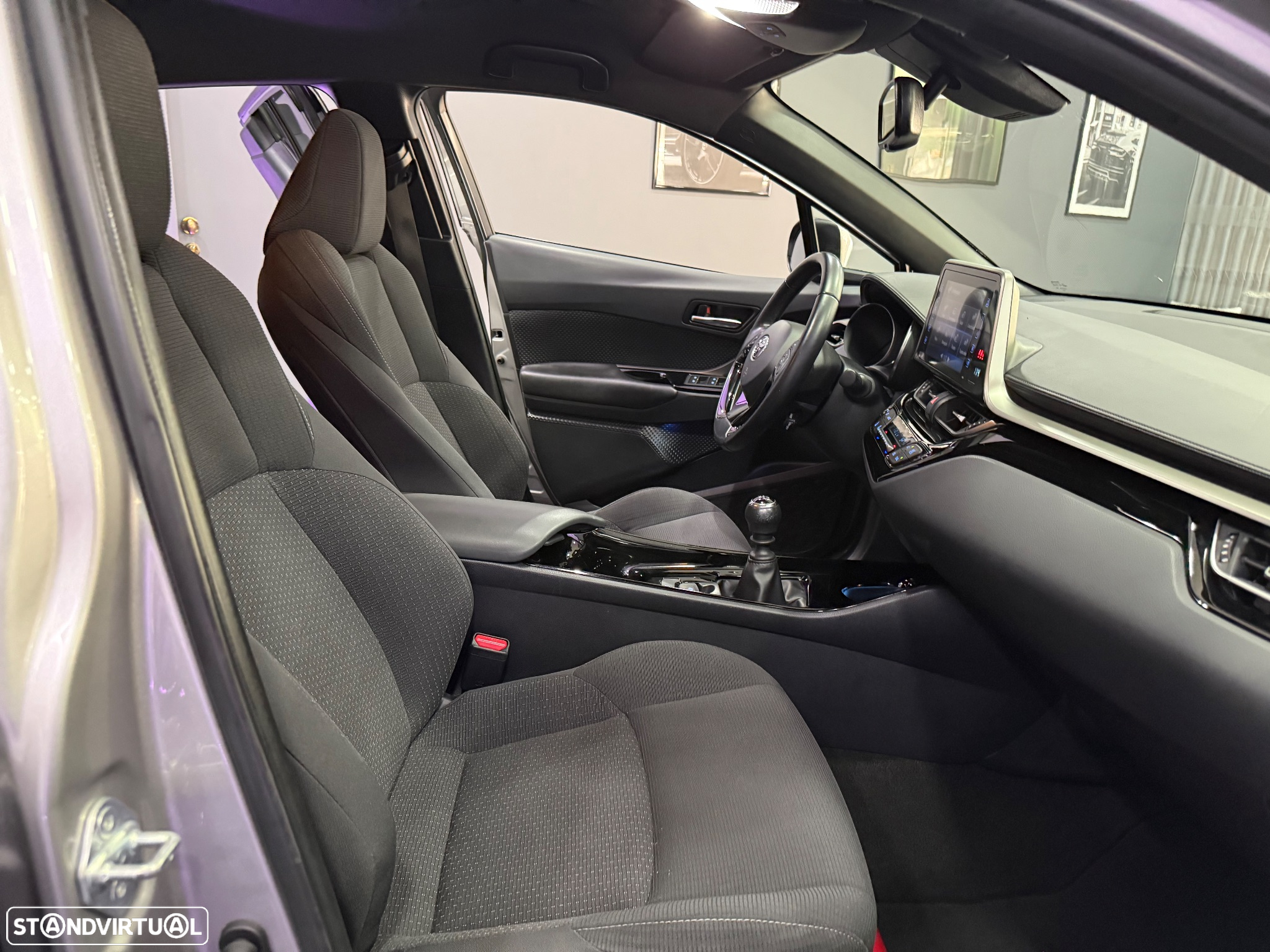 Toyota C-HR 1.2T Comfort+P.Style - 34