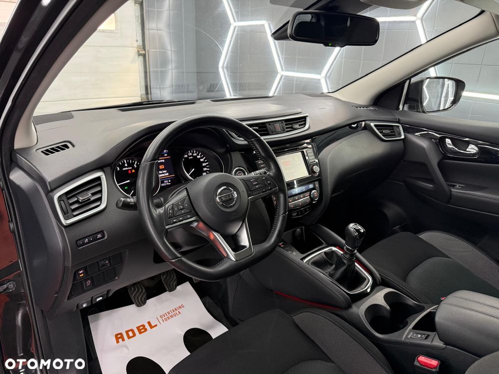 Nissan Qashqai 1.3 DIG-T N-Connecta - 23