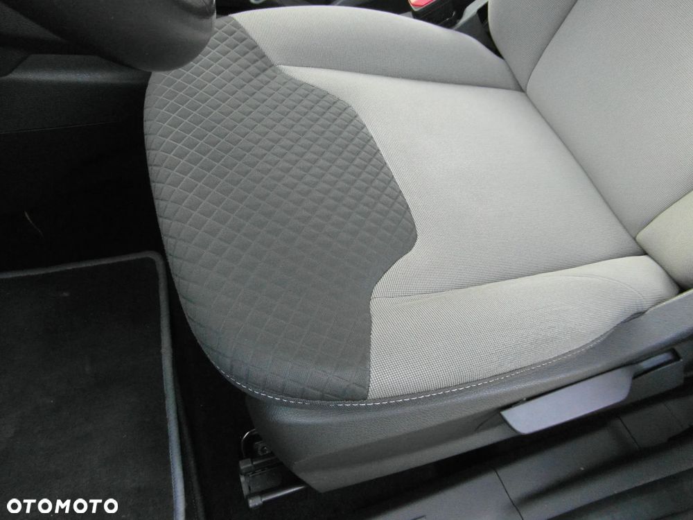 Ford Tourneo Courier 1.0 EcoBoost S&S Trend - 17