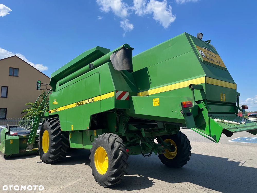 John Deere 2254 HillMaster - 5