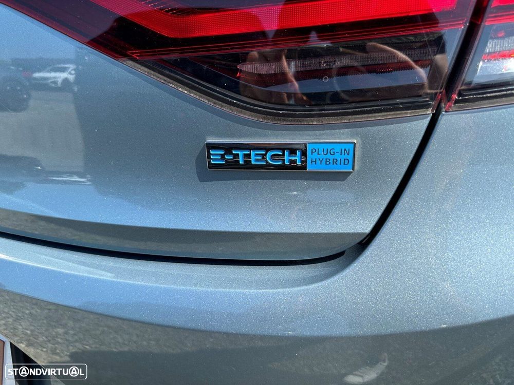 Renault Mégane 1.6 Plug-In Intens - 6
