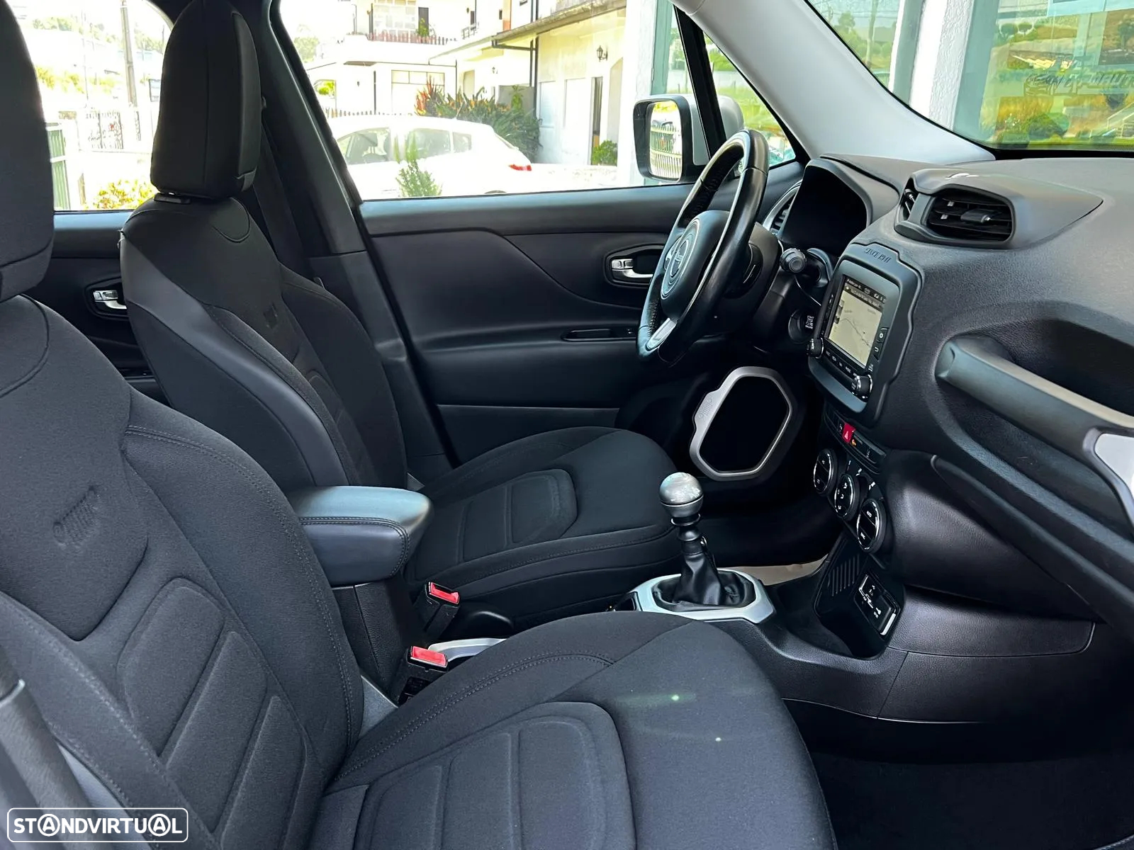Jeep Renegade 1.6 MJD Limited - 51