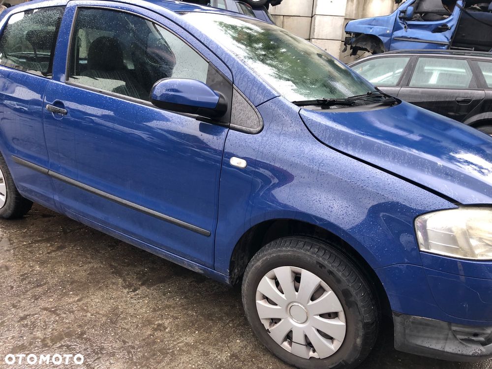 Lampa przód prawa lewa Volkswagen FOX 2007 r. - 5