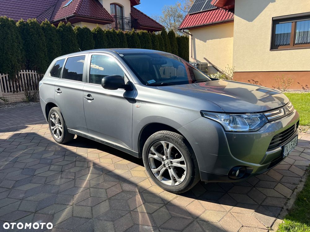 Mitsubishi Outlander 2.0 2WD Diamant Edition - 1