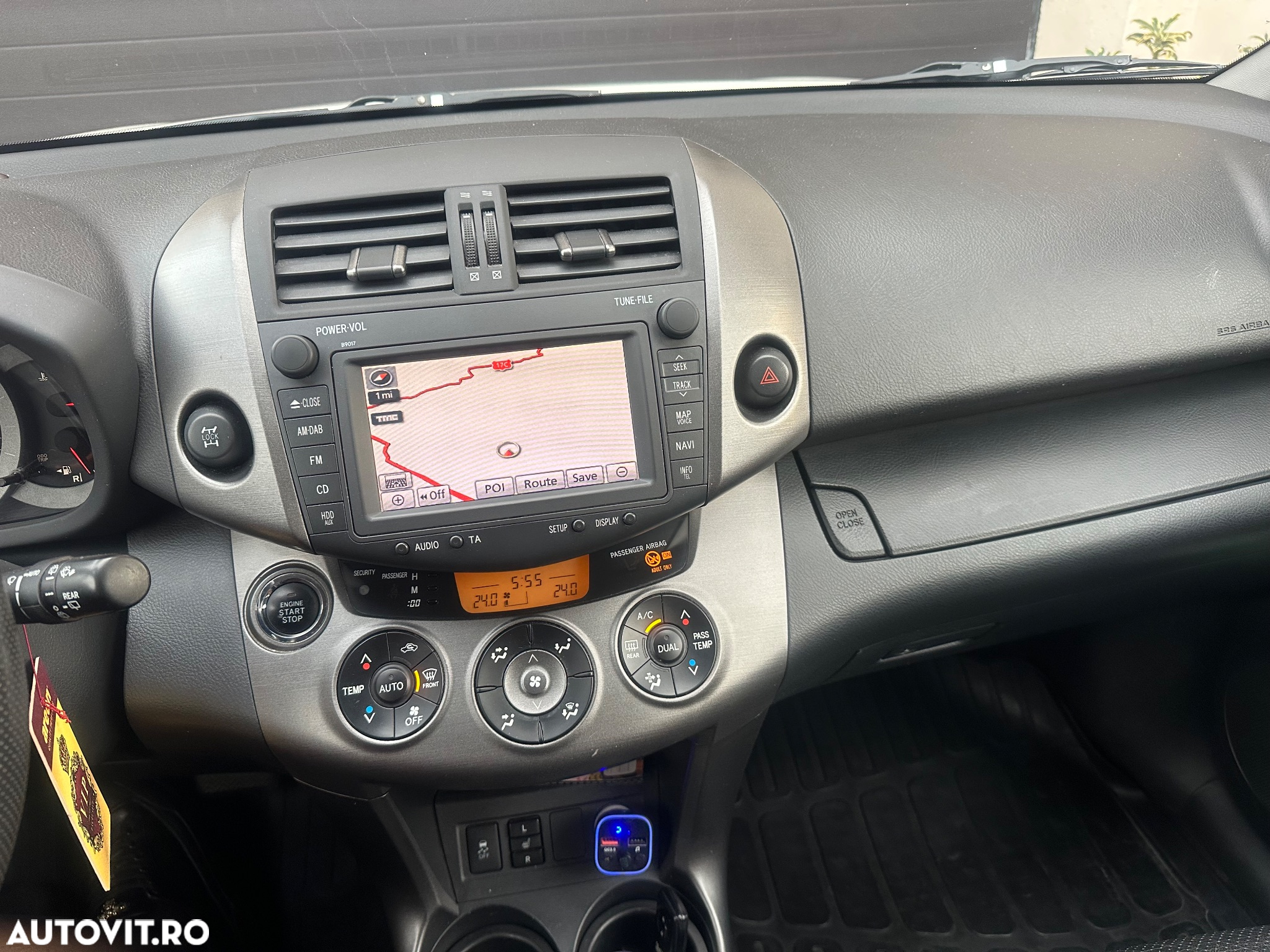 Toyota RAV4 2.2 D-4CAT 4WD Aut Luxury - 17