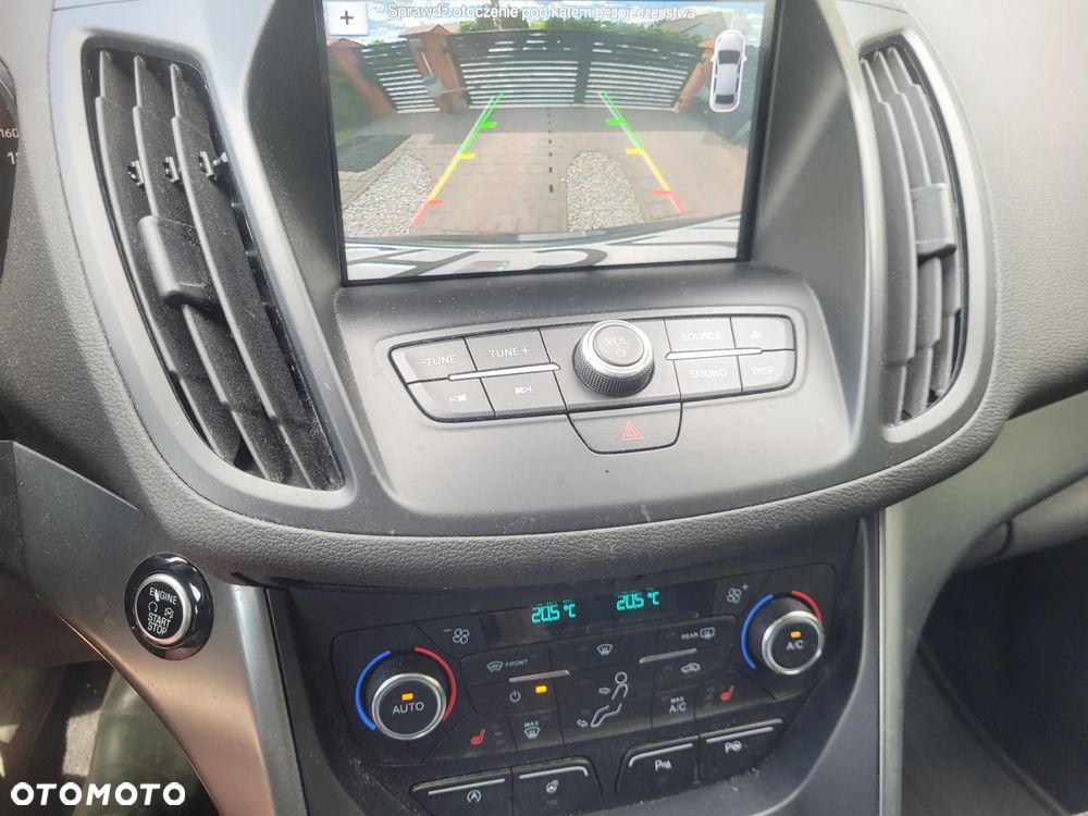 Ford Kuga - 16