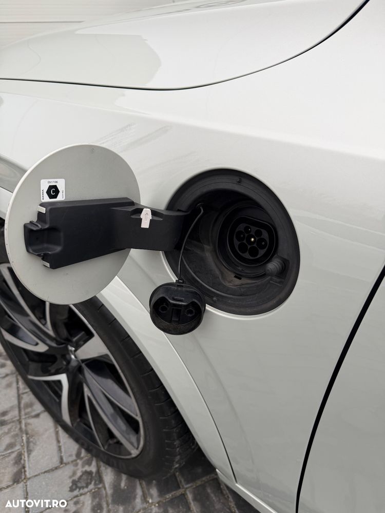 Volvo XC 90 T8 AWD Recharge Geartronic Inscription Edition - 33