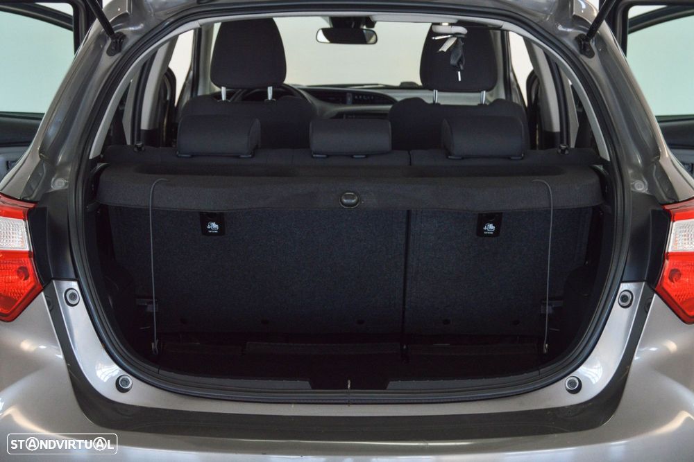 Toyota Yaris 1.4 D-4D ACtive - 47