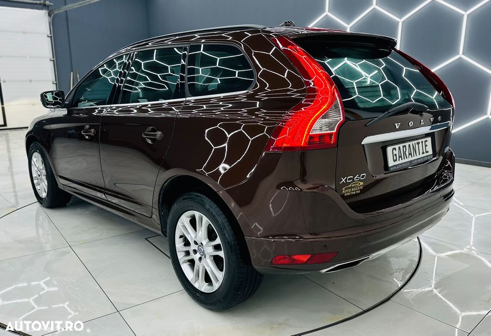 Volvo XC 60 D3 Momentum - 3