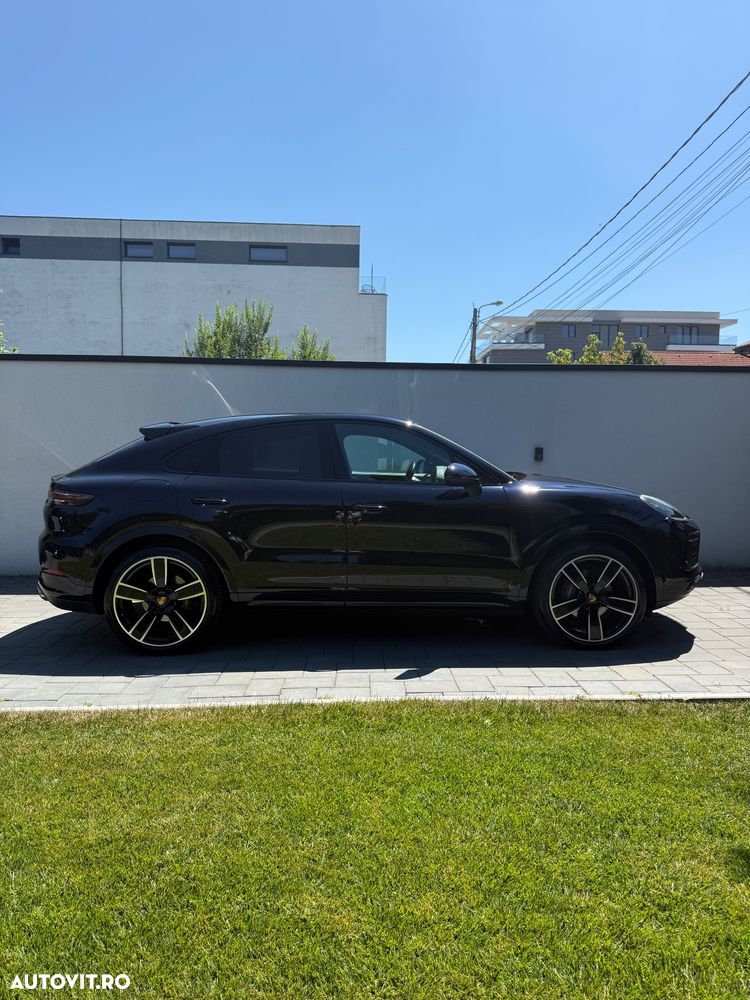 Porsche Cayenne Coupe Standard - 3