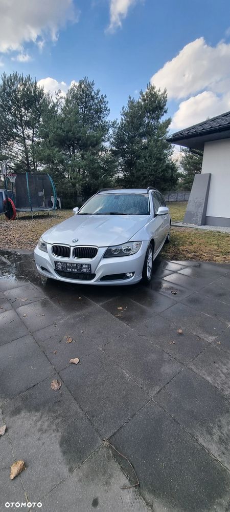 BMW Seria 3 318i - 3