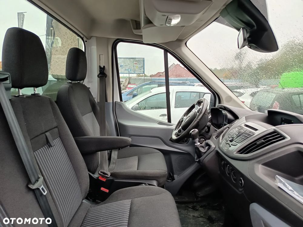 Ford Transit - 10