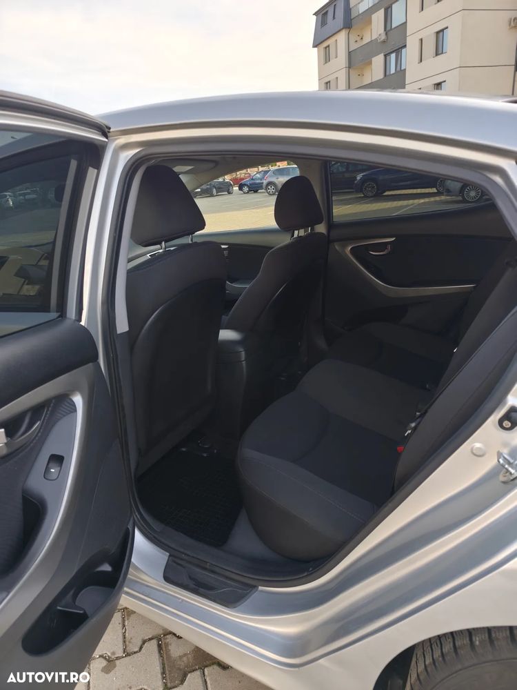 Hyundai Elantra 1.6 MPi - 7